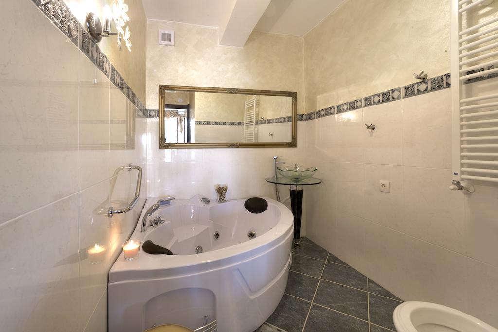 Villa Castello Rausch Valkarin Kamer foto