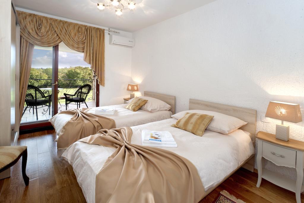 Villa Castello Rausch Valkarin Kamer foto