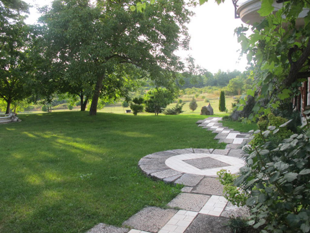 Villa Castello Rausch Valkarin Buitenkant foto