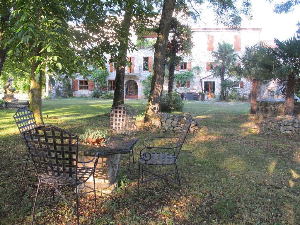 Villa Castello Rausch Valkarin Buitenkant foto