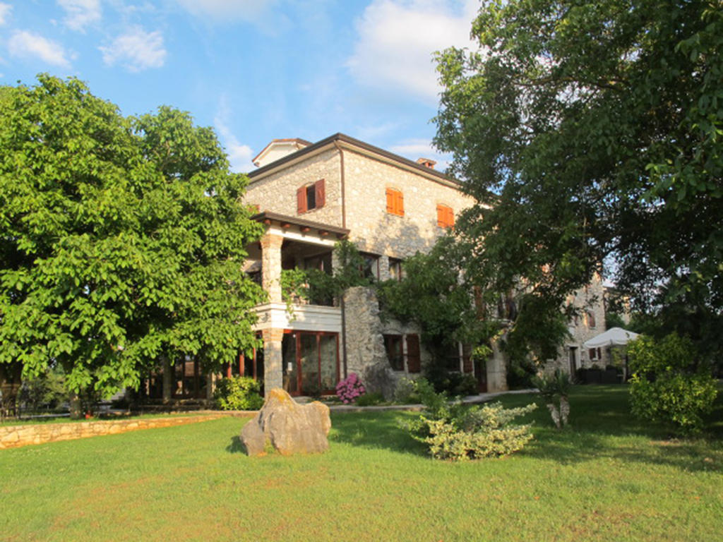 Villa Castello Rausch Valkarin Buitenkant foto